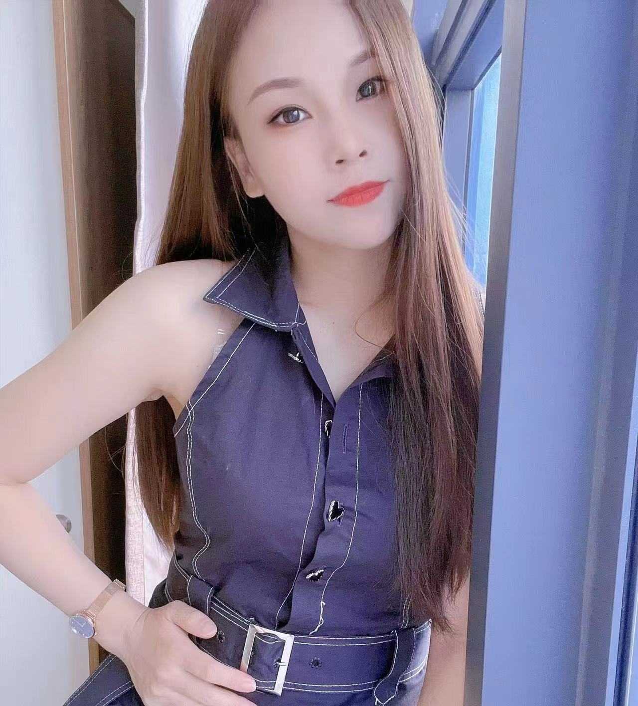 性感大胸妹子婷婷