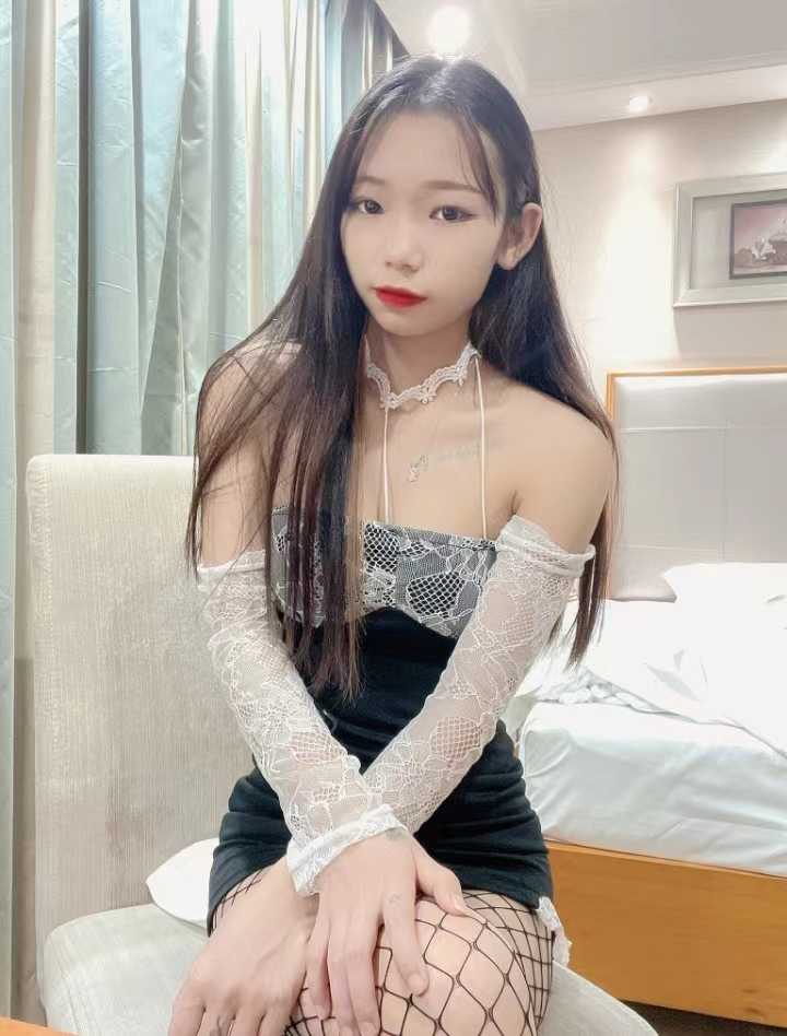 年轻情趣内衣贼多