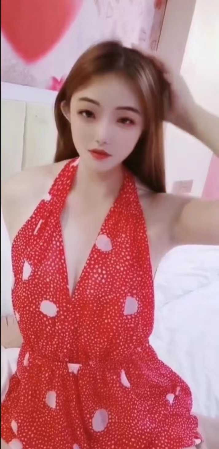 清纯可爱大胸妹妹