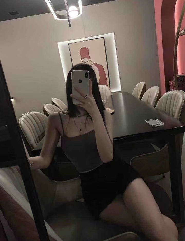 屁股大大的少妇