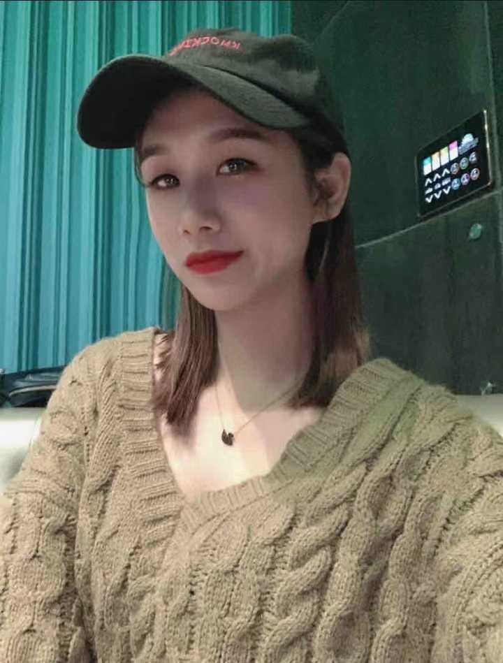 屁股大大的少妇