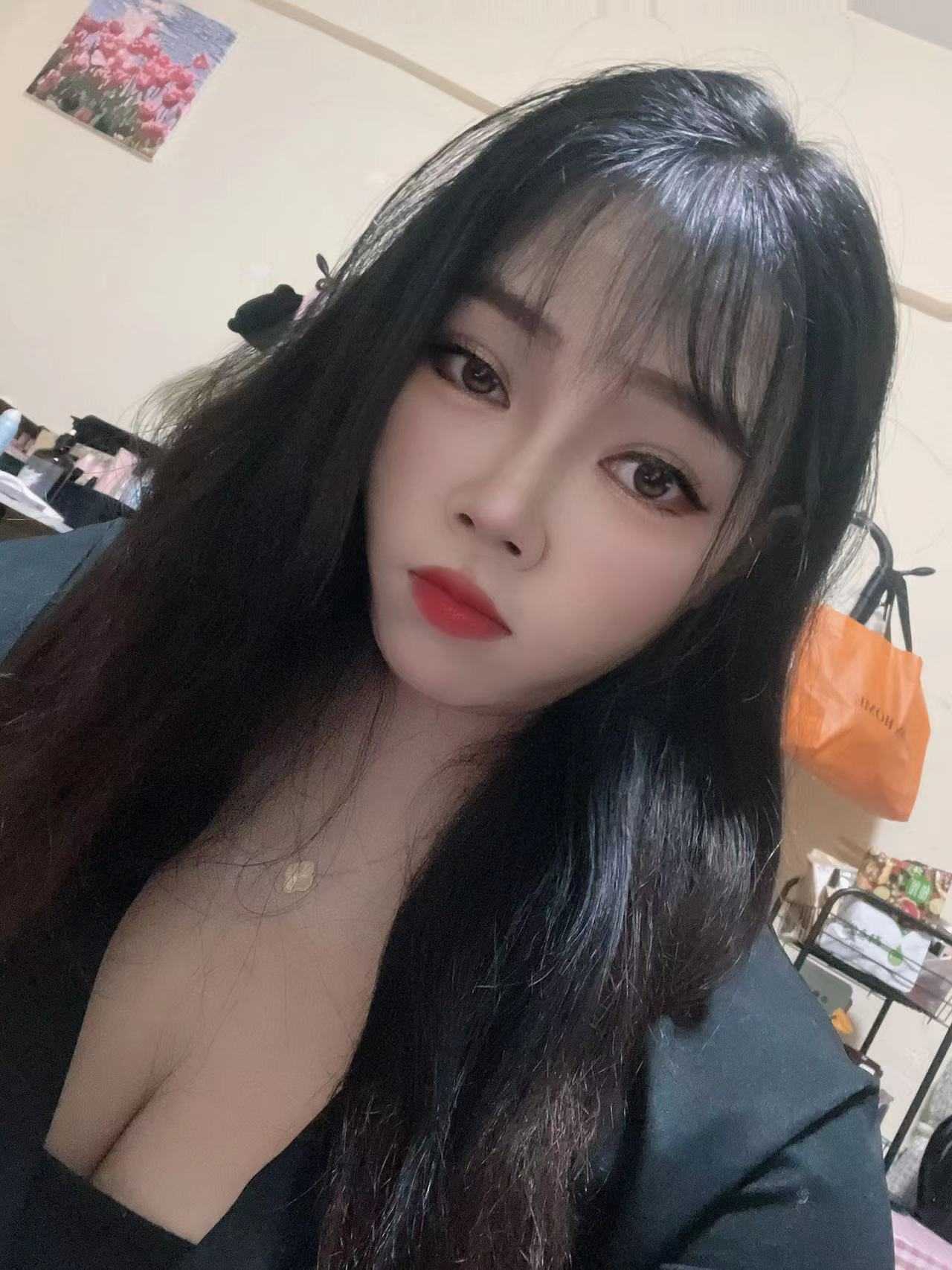 性价比高，皮肤滑滑的很舒服