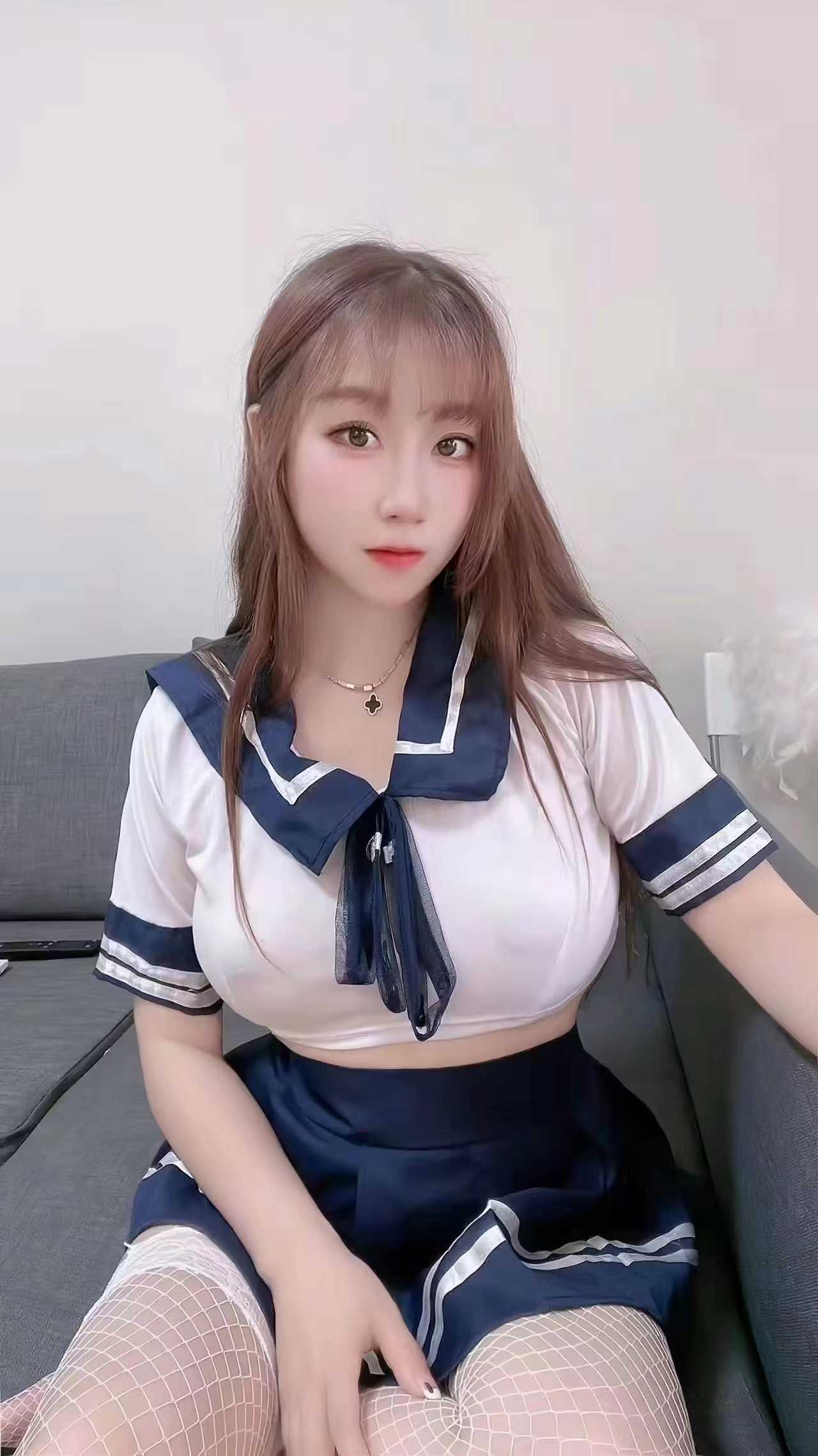 建邺温柔潇怡妹妹