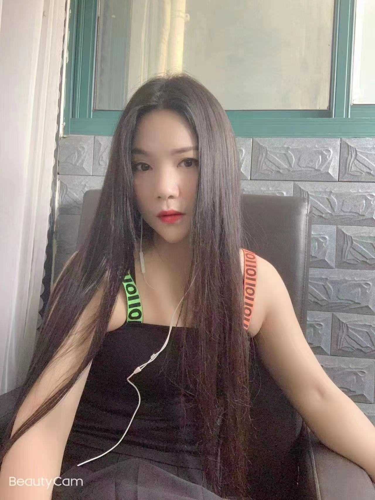 亲和感十足的美女