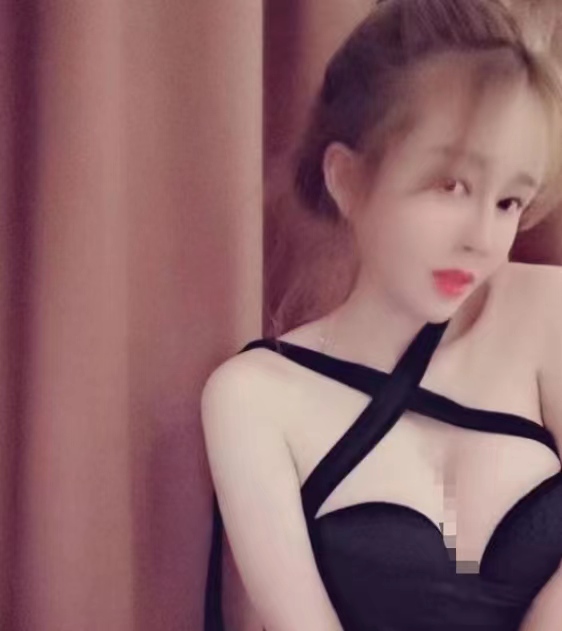 颜值身材都还不错