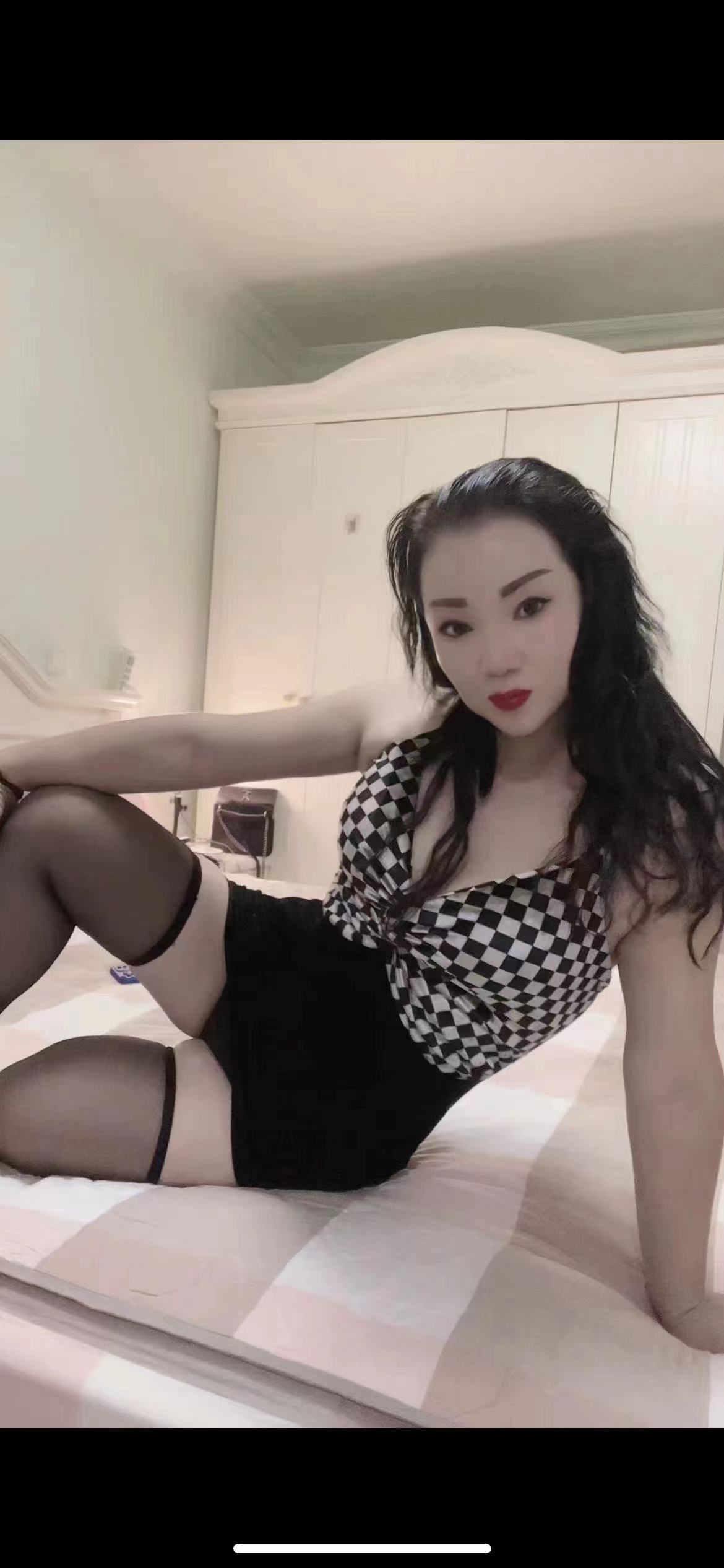 服务系卸货妹子