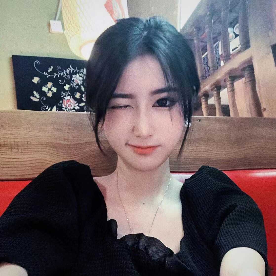 很漂亮的大眼妹子