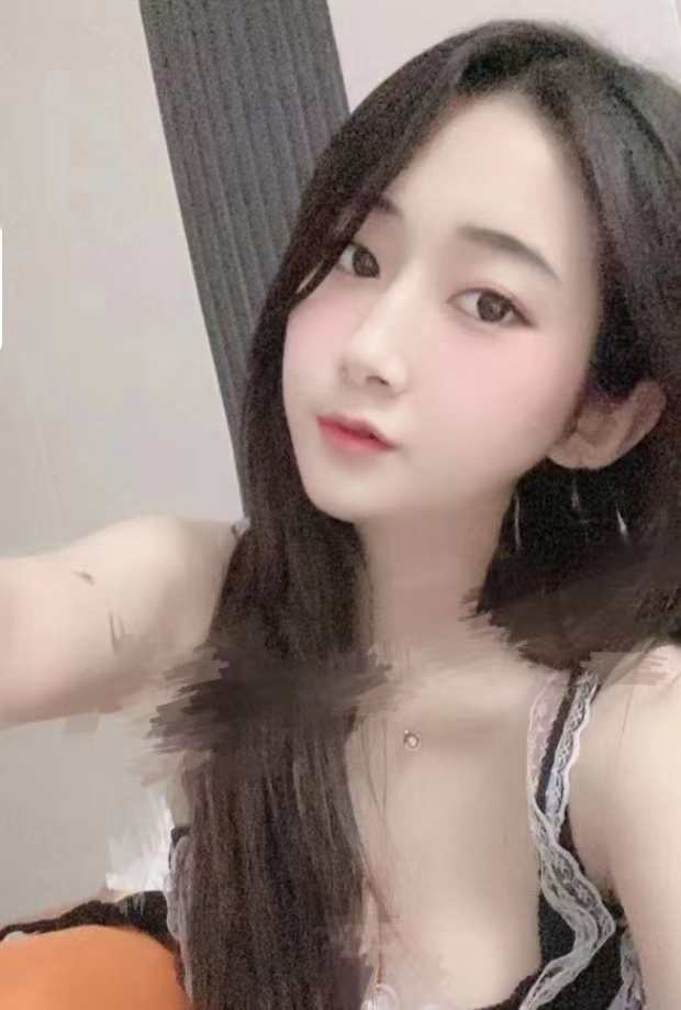 经常兼职的年轻小姐姐