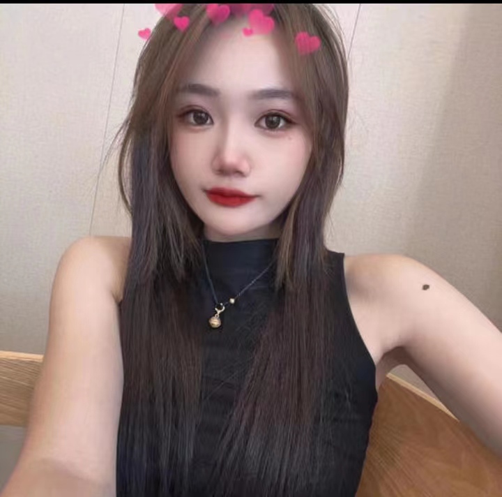 很热情的年轻妹子