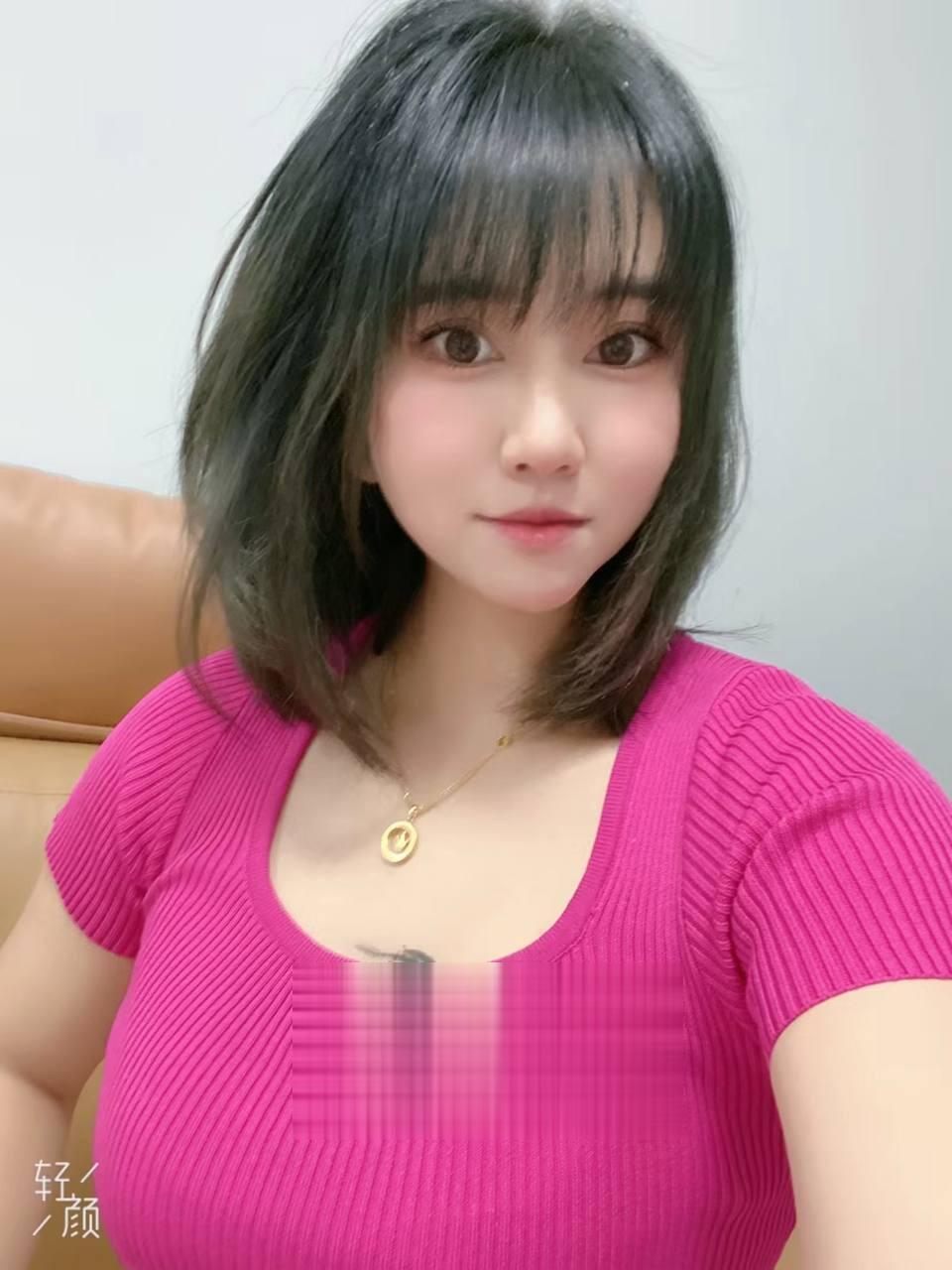 小旗子的黑丝诱惑