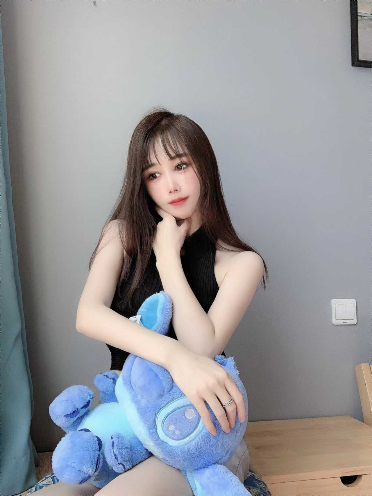 人美健谈,服务周到
