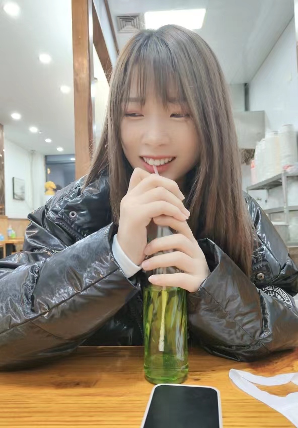 可爱纯欲风小妹