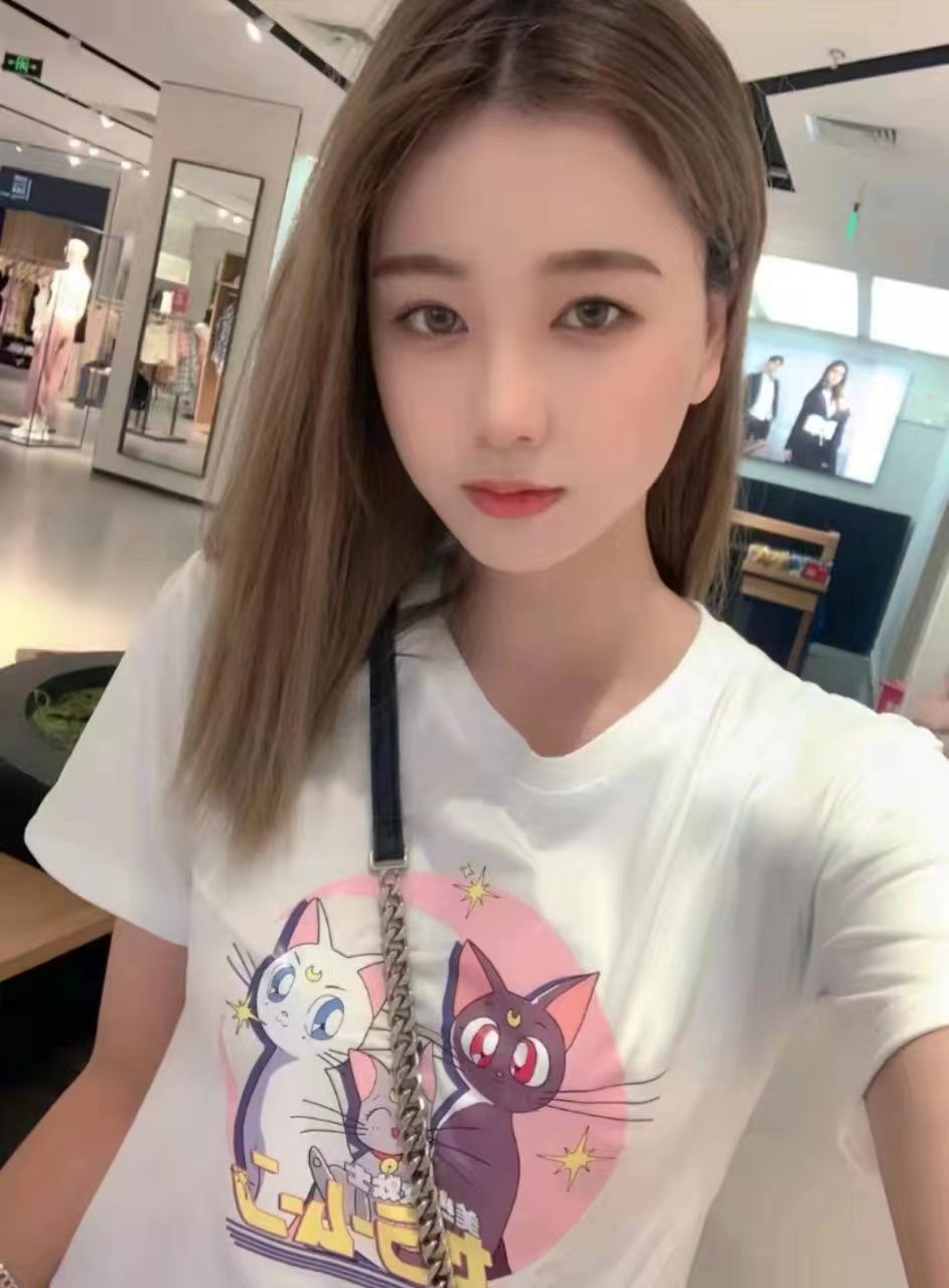 混血姐姐,胸大，屁股翘