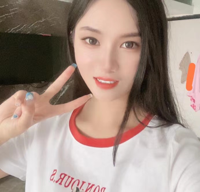 拍着性感大屁股出货