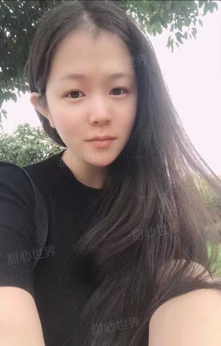 很敏感，很会玩的妹妹