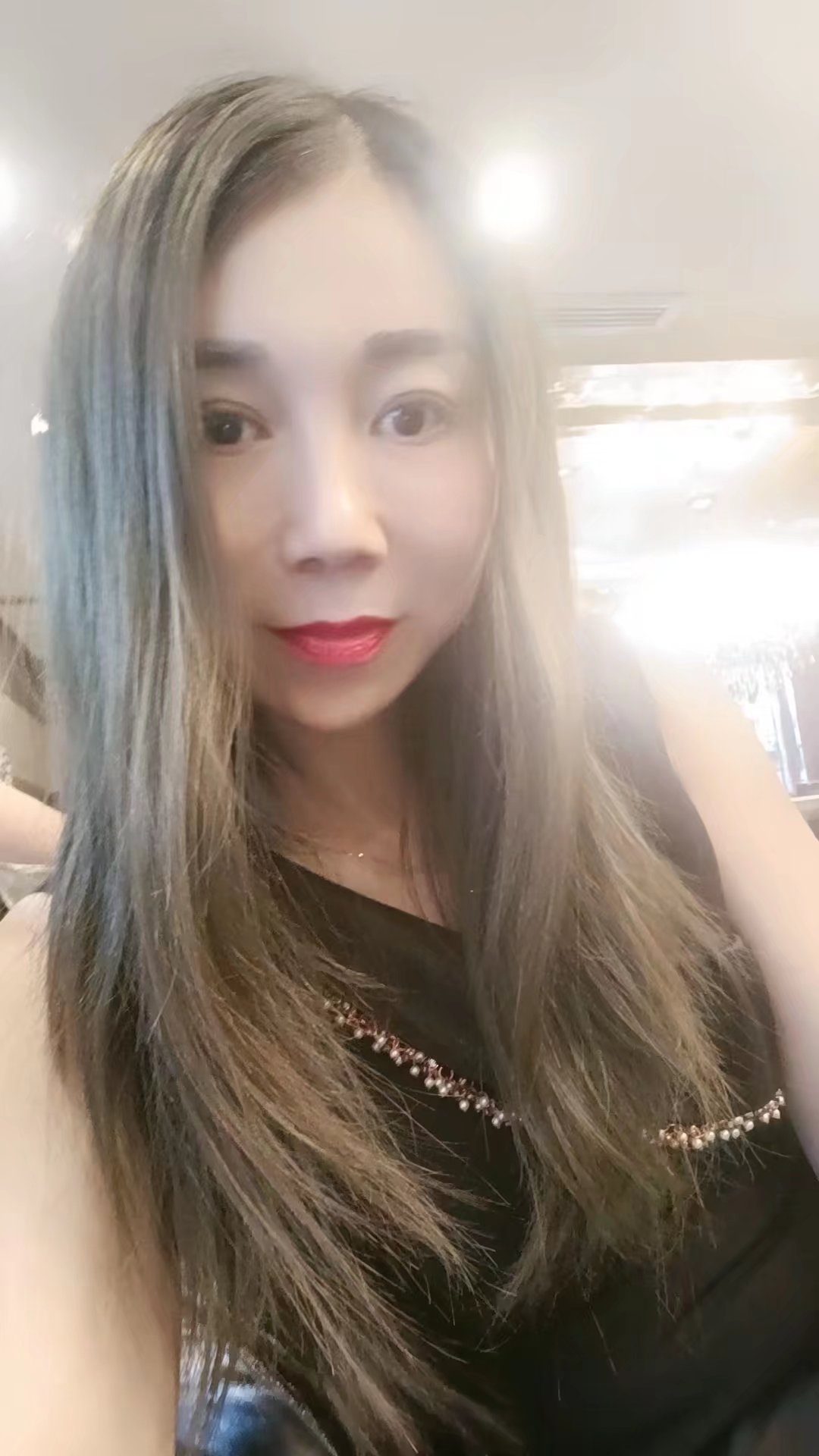 盘龙区同德附近性感美女