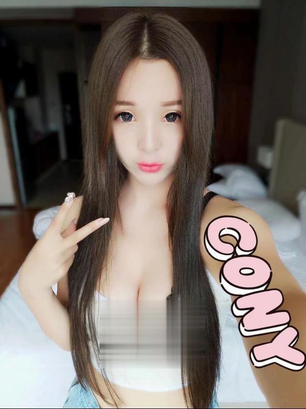 身材颜值不错大胸妹