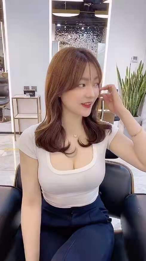 身材一级棒的丽丽