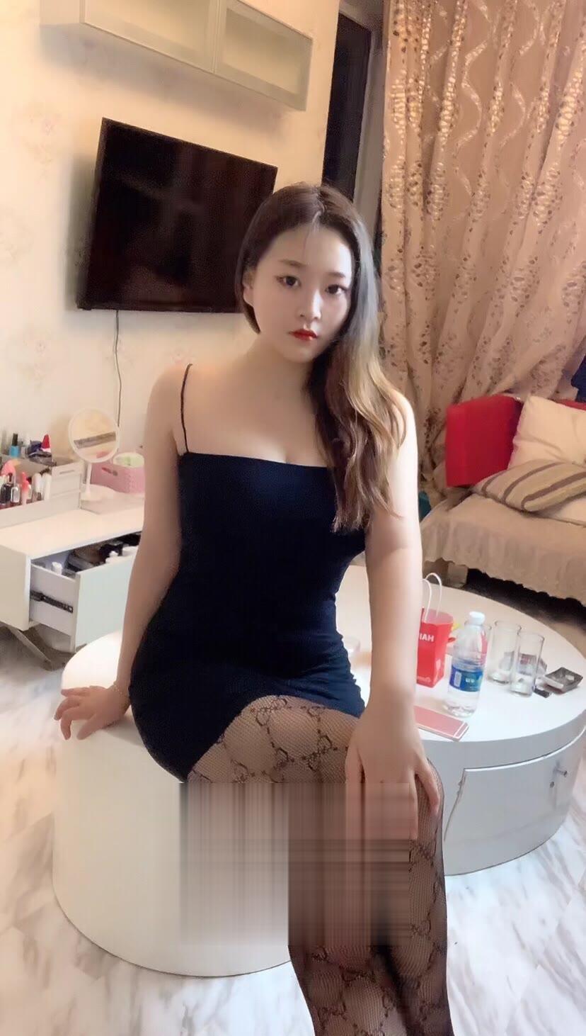 成华区丰满又白皙的妹子