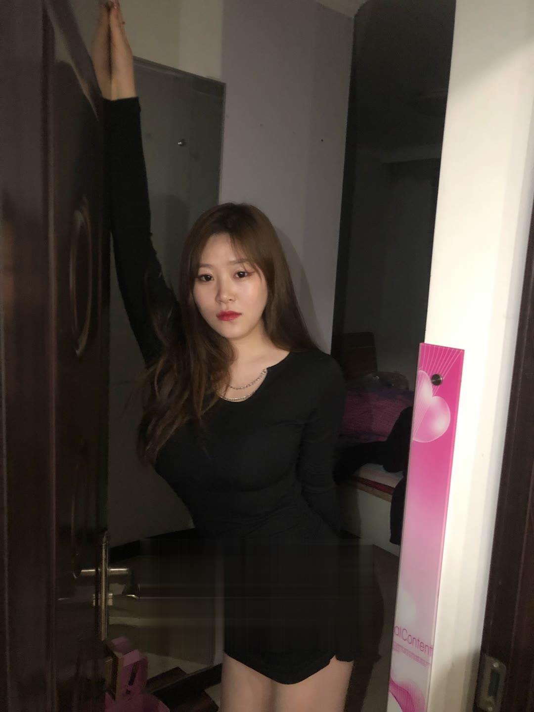 成华区丰满又白皙的妹子