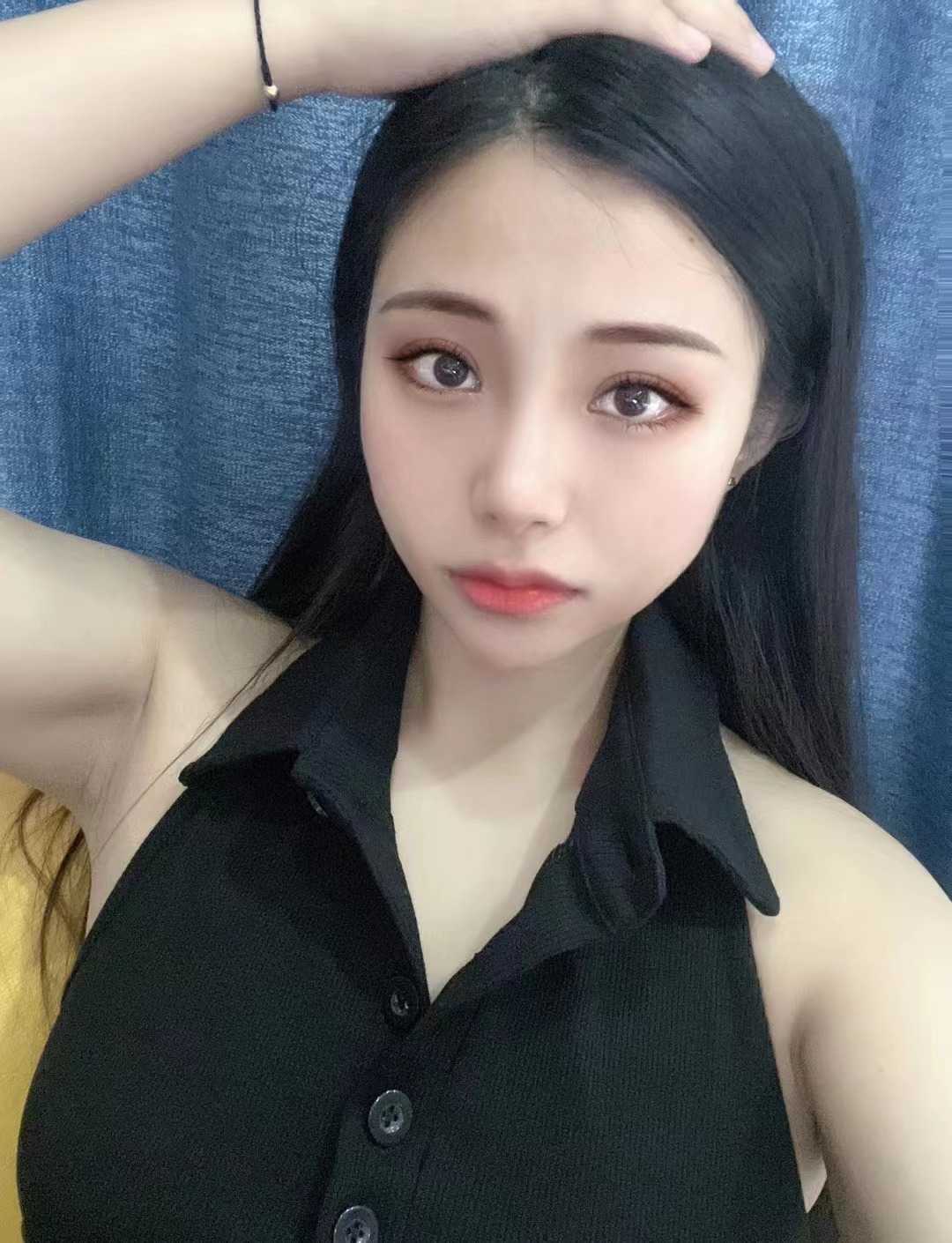 技术熟练，嫩妹子