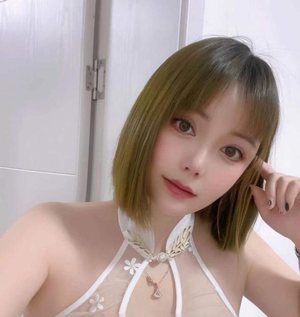 媚媚丰满无赘肉