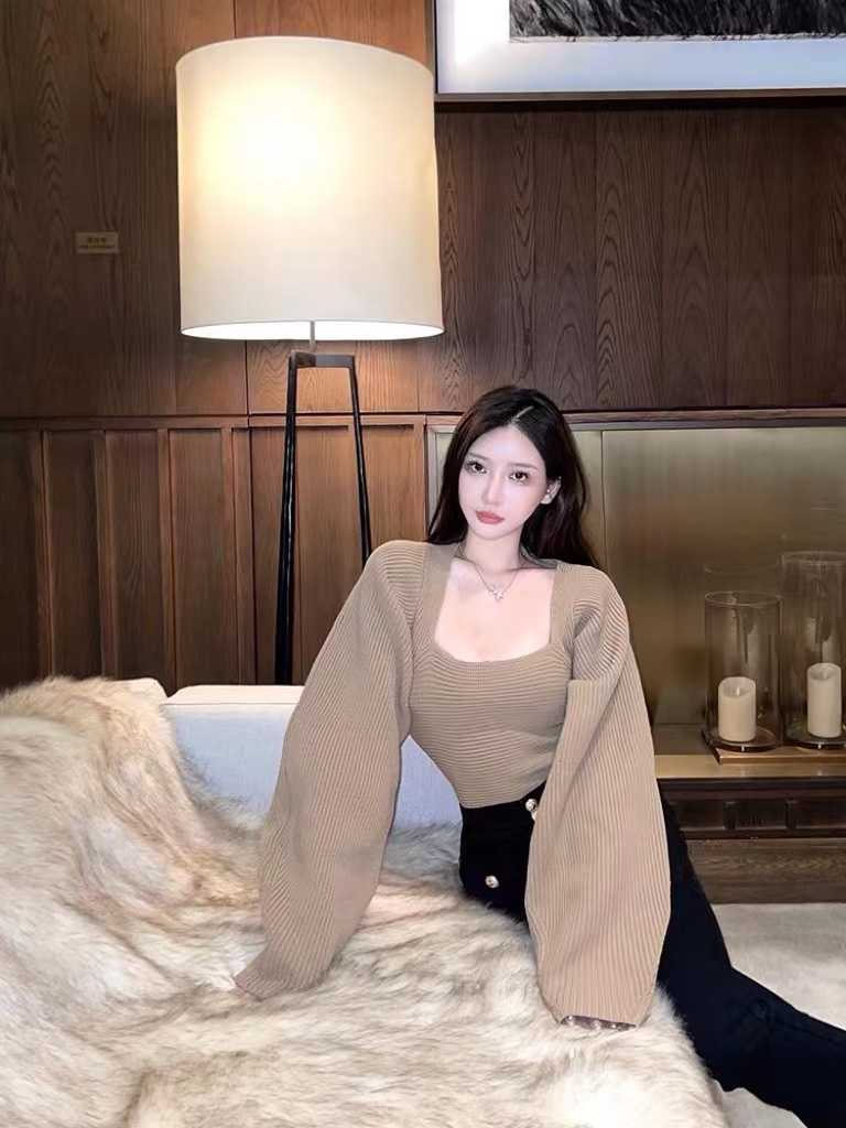 服务非常棒，人也很美，高挑