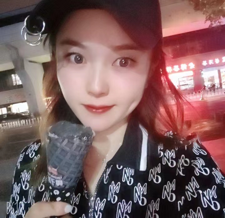 本人比照片好看哦