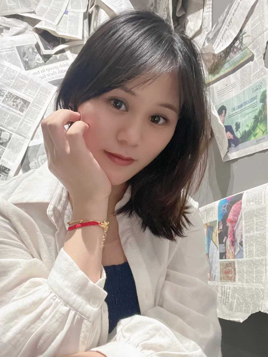 高新区科学大道年轻妹妹