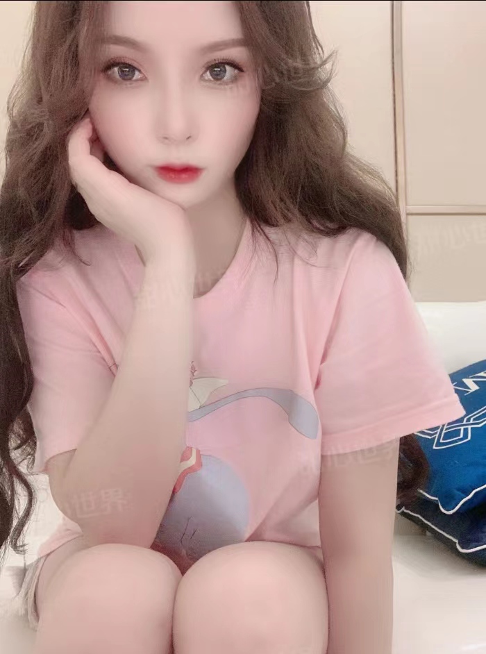 小巧玲珑身材不错