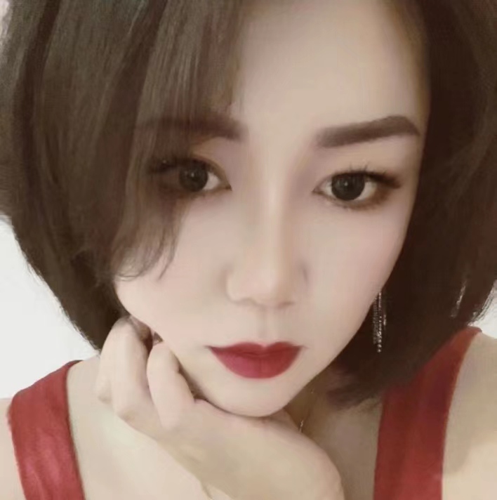 很注意隐私安全的少妇