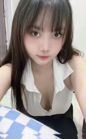 年轻漂亮的小妹