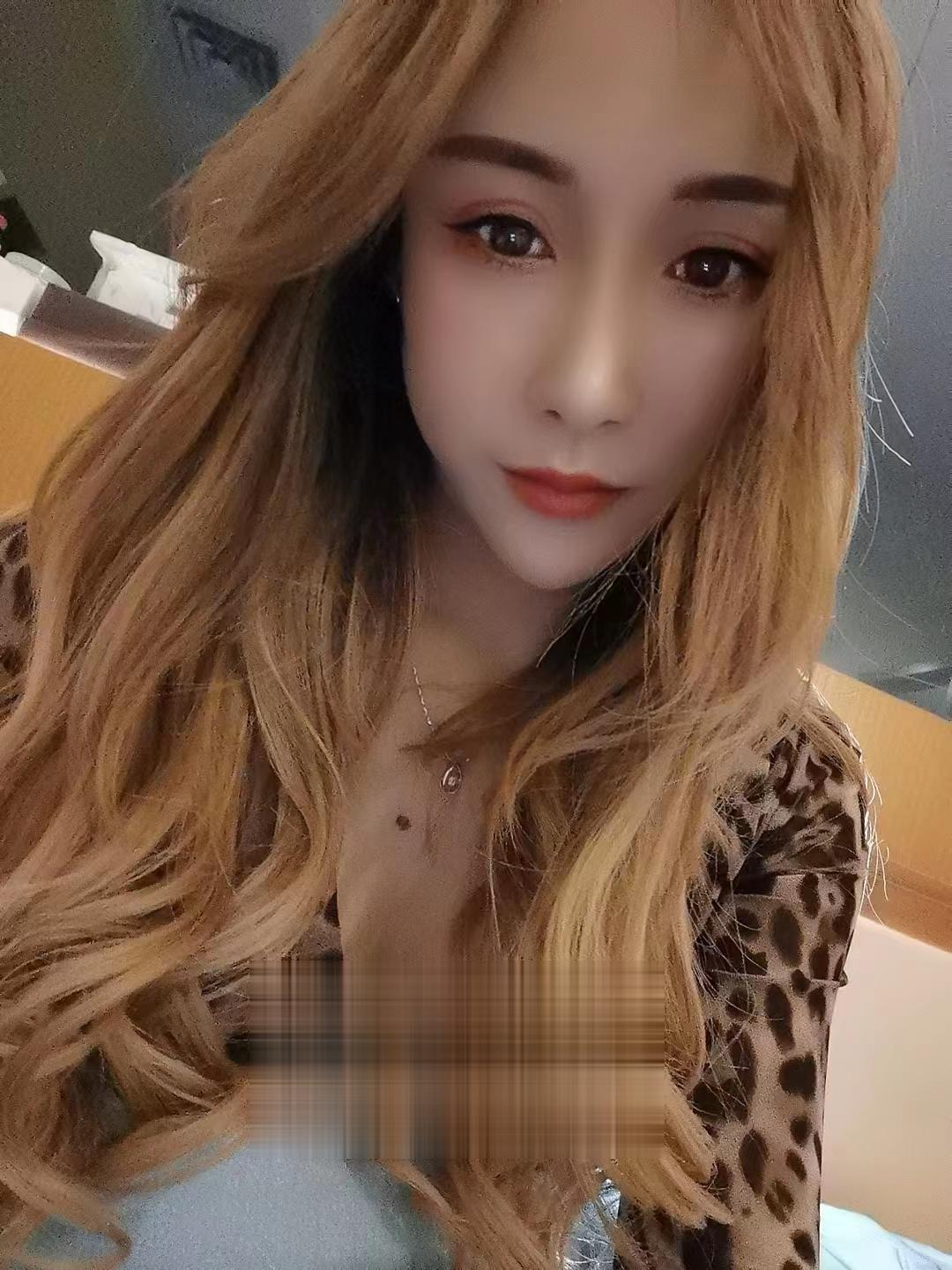 黑丝大长腿爽记