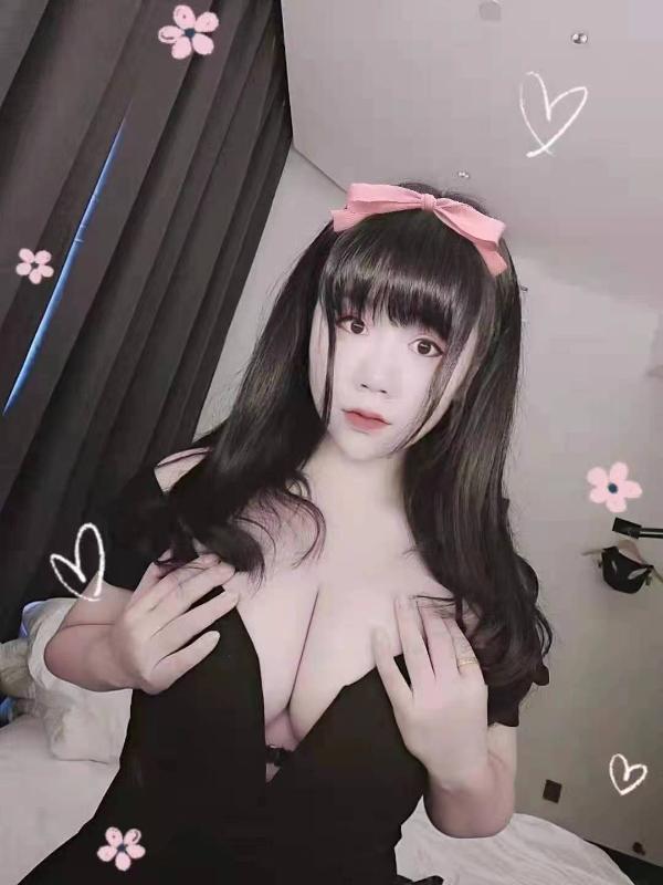 江宁区新到童颜巨乳妹子