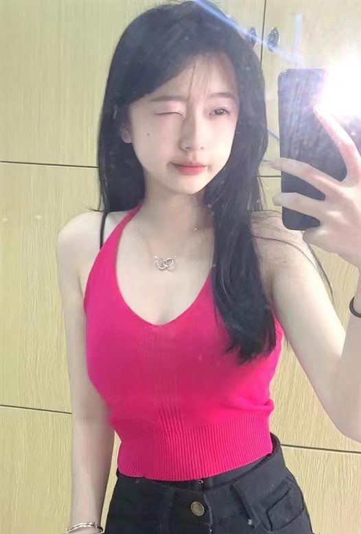 长相不错的年轻妹子