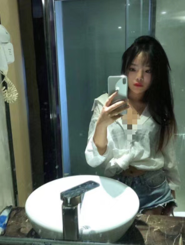 让人惊喜不断地妹子