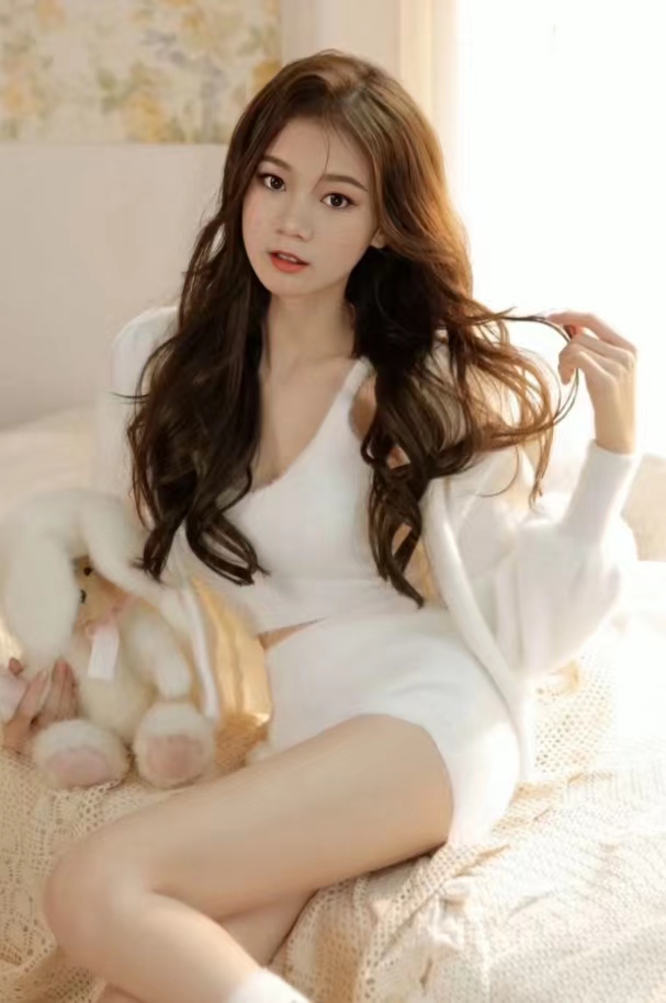 一身黑丝一对大奶