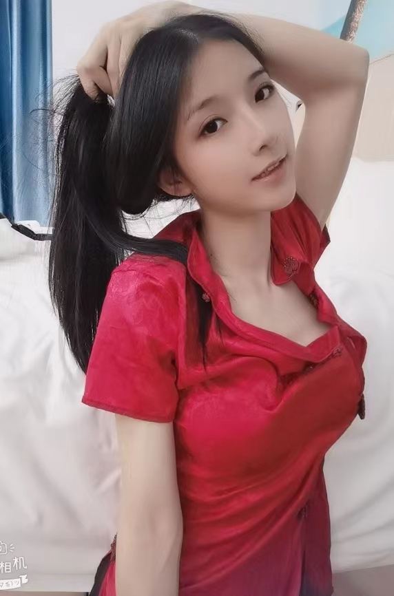 快来几个兄弟艹她吧