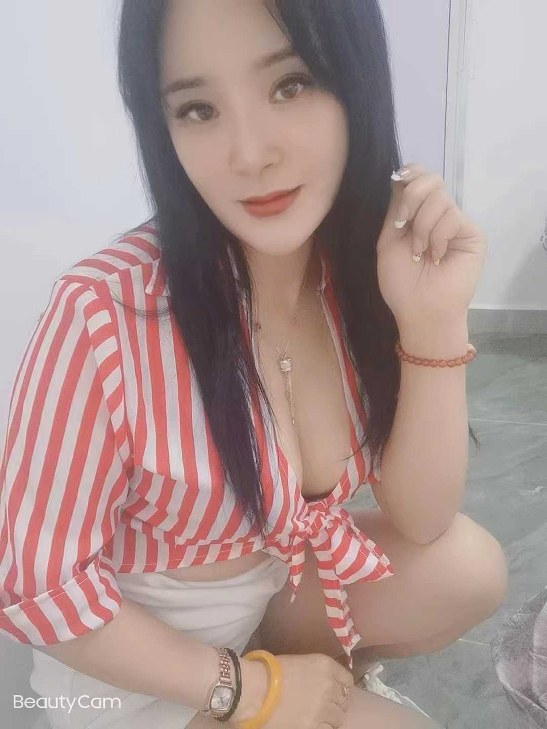 乱花渐欲迷人眼，极品身材