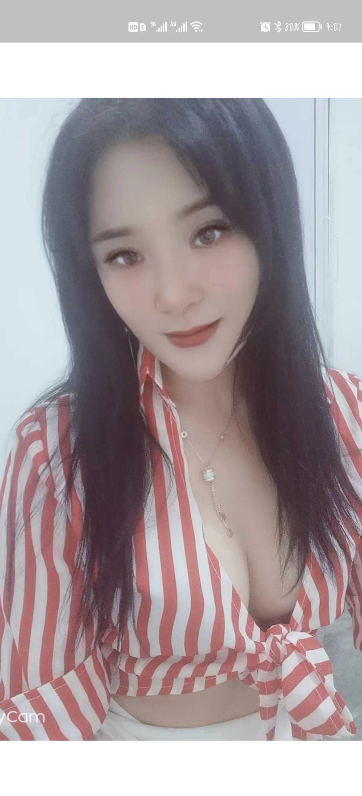 乱花渐欲迷人眼，极品身材