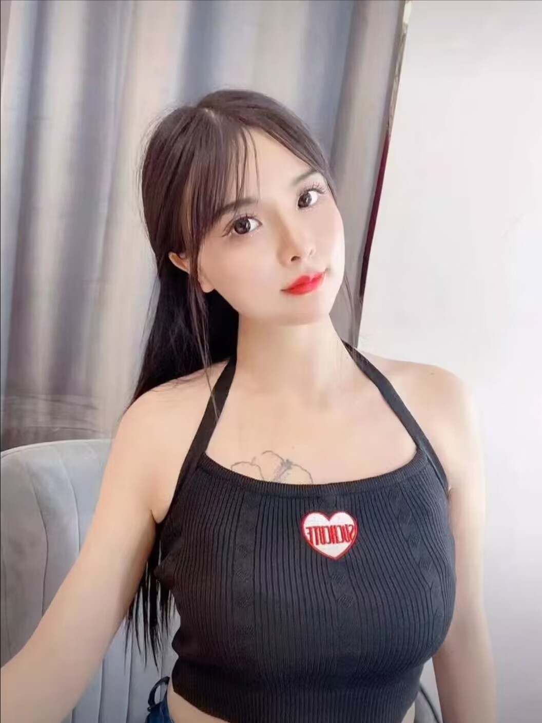 小店区胸大屁股圆的川妹子