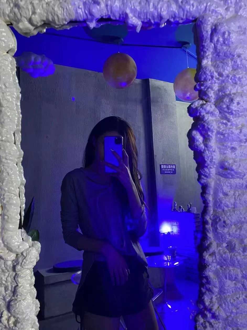 自己兼职，胸特别大