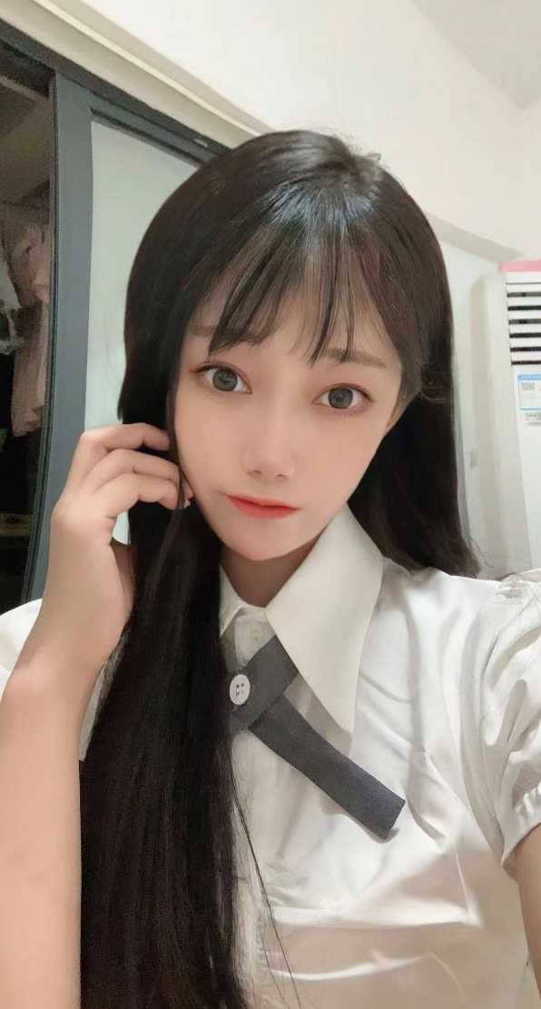 甜甜的妹妹，服务型小妹