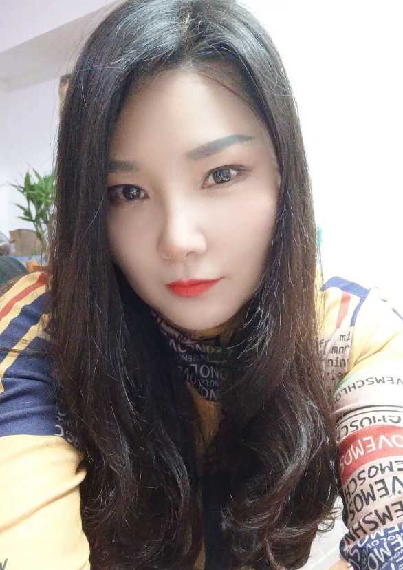 保养还不错的小少妇