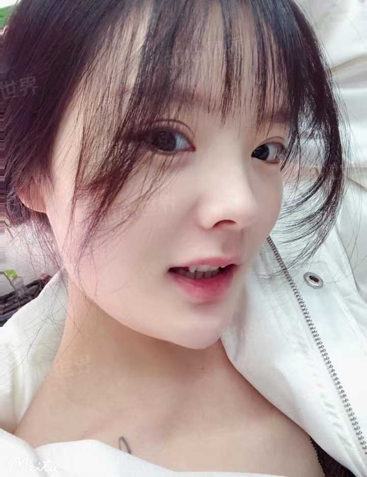 会所出来的雪儿