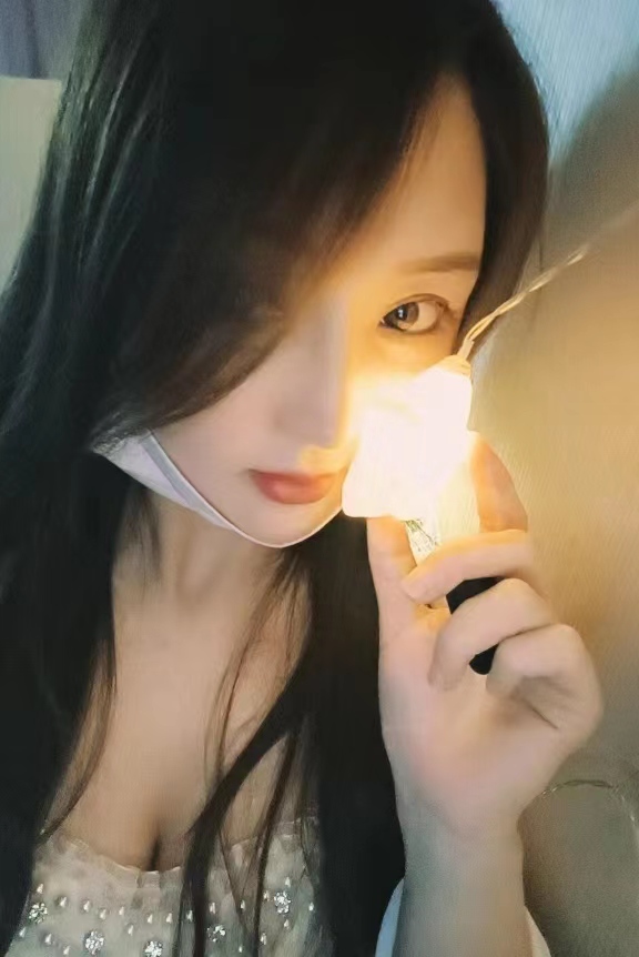 身材和颜值都很棒