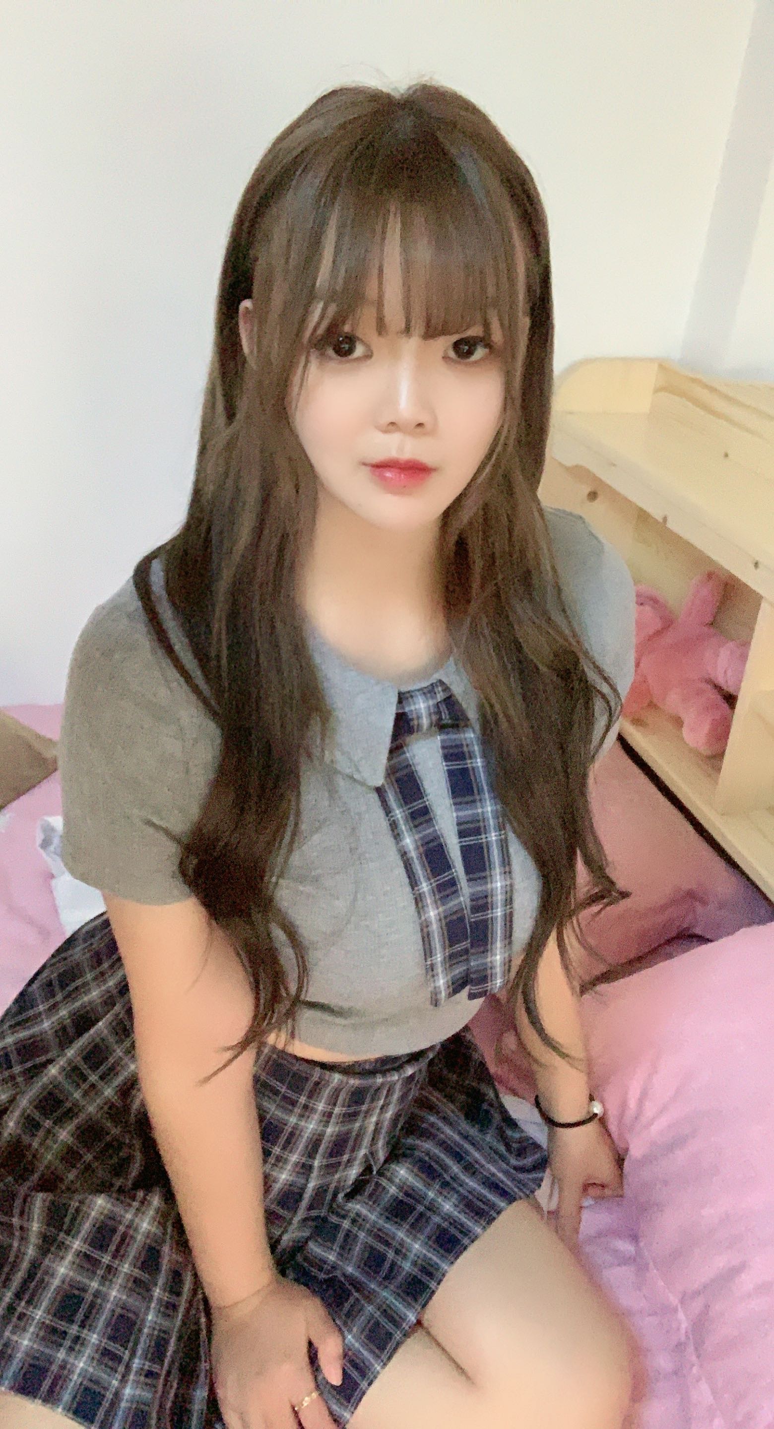 20岁  巨乳 小糖糖